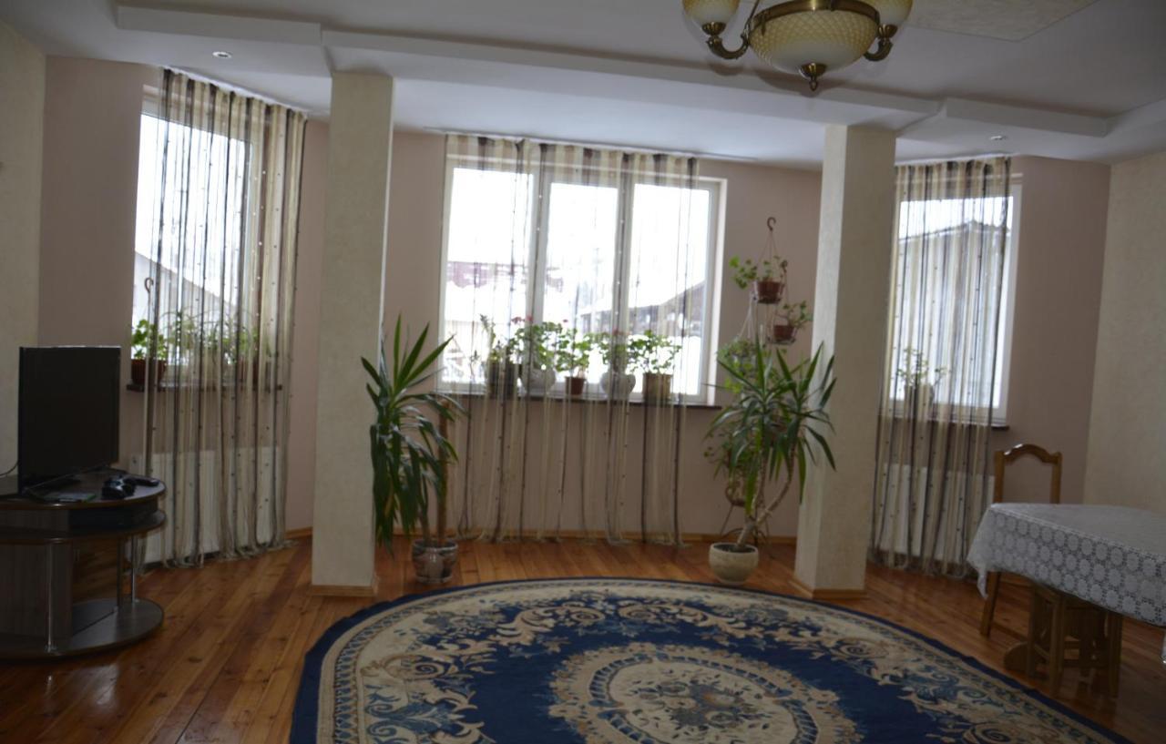 У Мирослави Pilipets 外观 照片